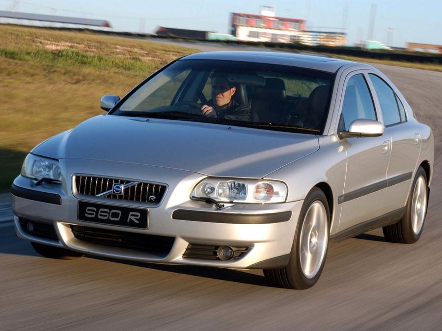  Volvo S60 R 2004 года  (ZA) (фото 5 из 21)